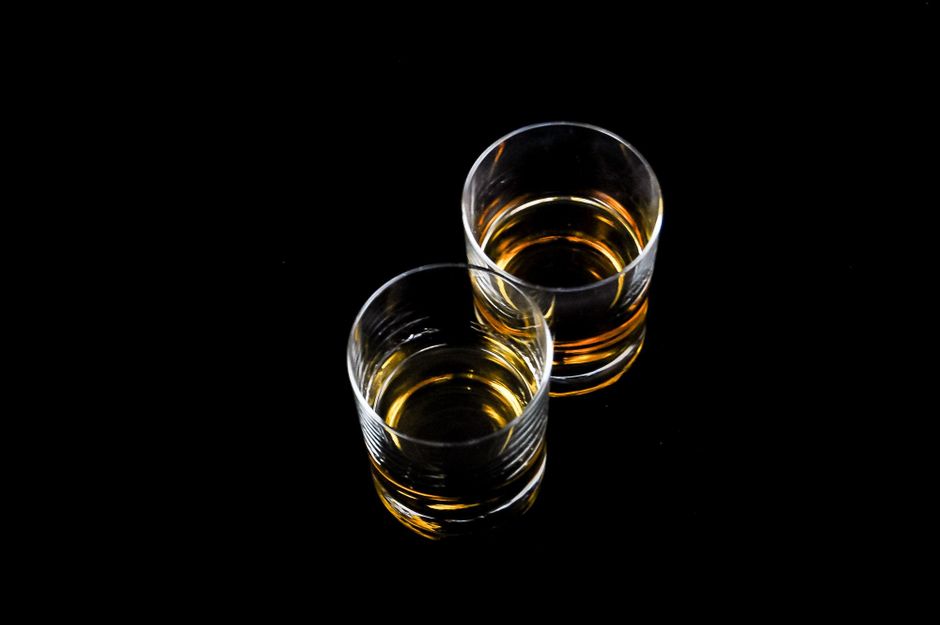 Whiskey tillbehör – allt du behöver för att njuta mer av varje glas